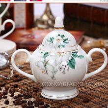 European high grade bone China coffee cups and saucers suits lily Italian creative ceramic coffee set