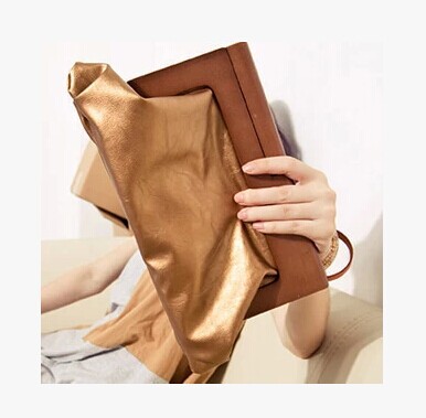 2014 Fashion Clutch evening bag with wooden handle wood buckle non mainstream European and American retro