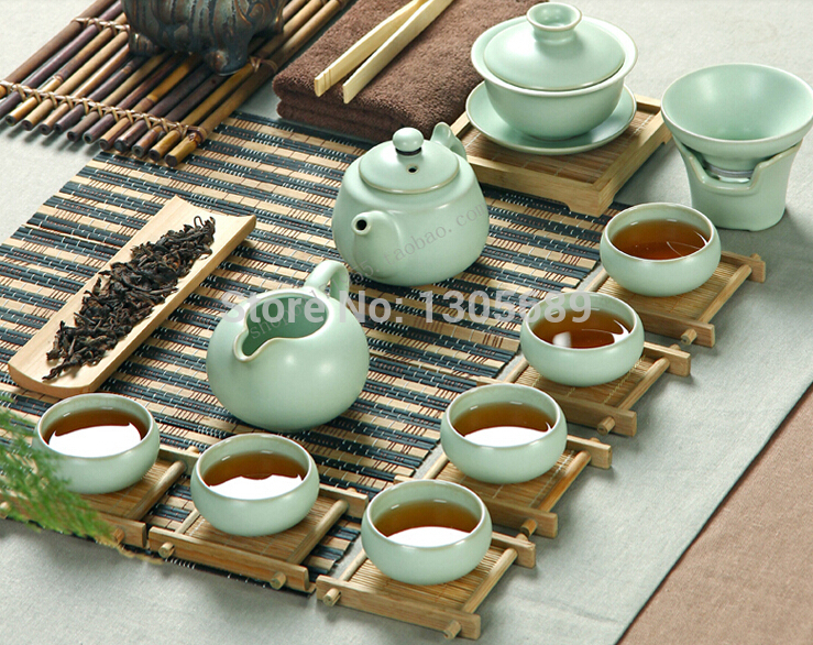 Chinese tea set of good quality ceramic tea pot with infuser tea cup gaiwan porcelain filter