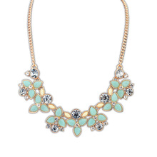 2014 New Colorful Fashion Leaf Rhinestone Resin Short Women Collar Choker Necklace Statement Jewelry