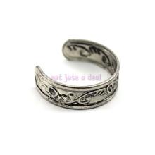 Hot Fashion Women s Toe Rings Simple Carving Patterns Vintage Silver Foot Ring
