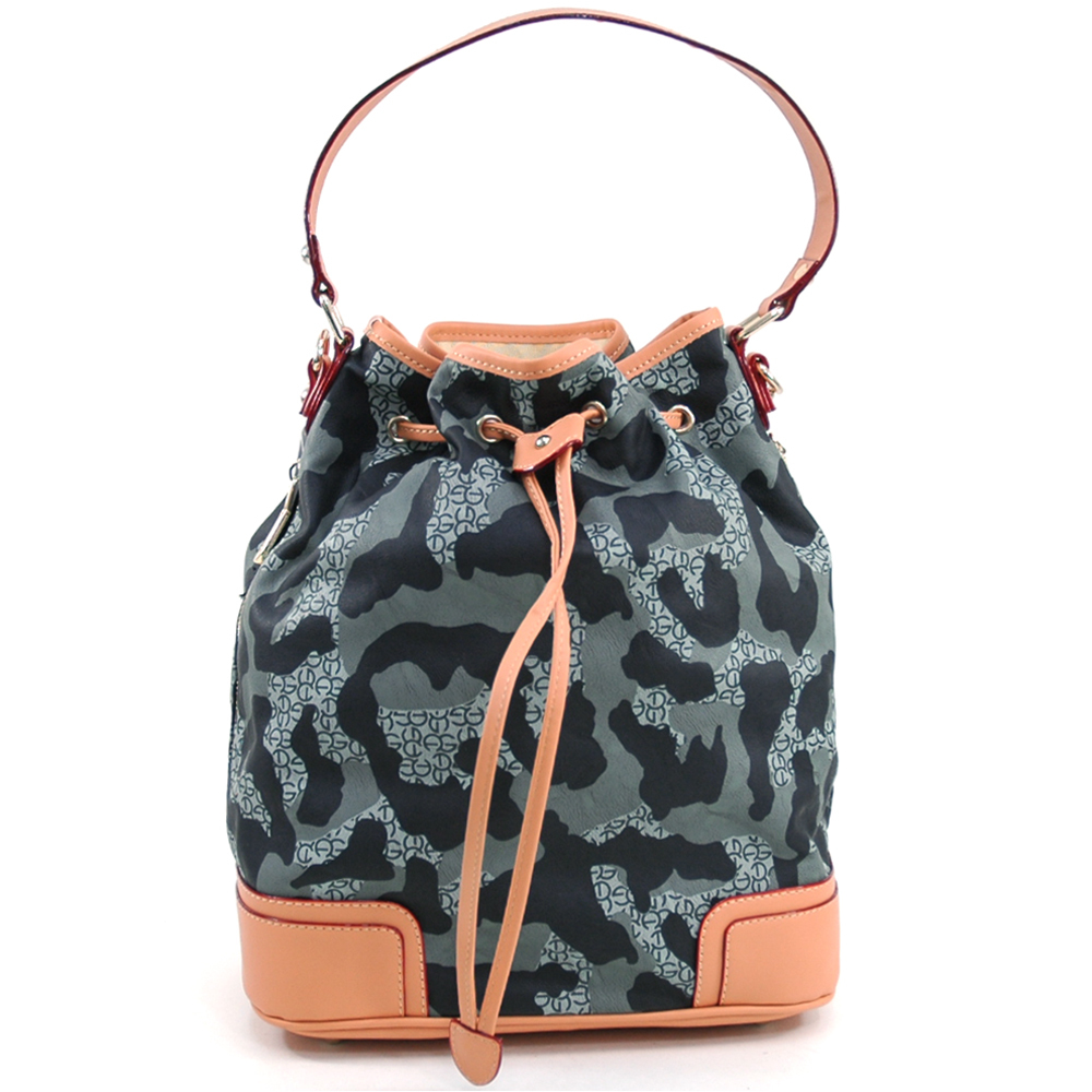Women s Camouflage Fashion Drawstring Tote Bag w Bonus Strap