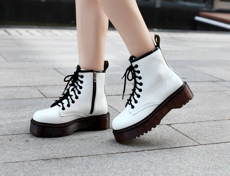 Wholesale new arrival womens ankle boots for female flat martin boots lace up womens casual shoes