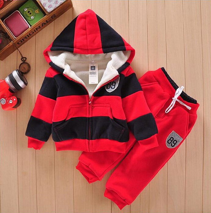 Boys and girls children hoodies suits winter sport suit 2015 plus velvet jackets and pants