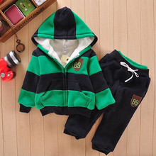 Boys and girls children hoodies suits winter sport suit 2015 plus velvet jackets and pants