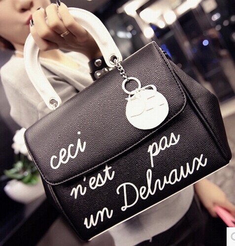  New South Korea tide female bag bag of early autumn hit color letters in the