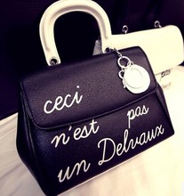 New South Korea tide female bag bag of early autumn hit color letters in the