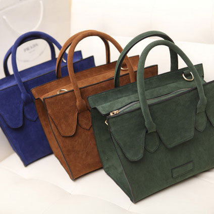 2014 new smiling face stopping packages in hand the bill of lading shoulder bag fashion female