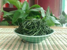 100g 2014 Spring Fresh Silver Needle Yellow Tea premium pure natural drink JunShan Silver Needle High