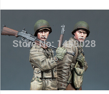 two RESIN MODEL 1:35 WW2 US Infantry Set (2 Figures)-in Model Building ...