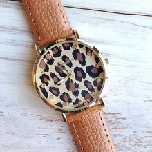 New Fashion Leather Strap Geneva Leopard Grain Watches Women Dress Watches Quartz Wristwatch Watches AW SB