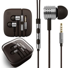 Brand-New Stereo High Quality in-ear Earphones Headsets Headphones With Mic button for MP3 MP4 Android phone free shipping