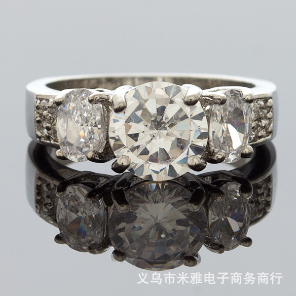 The Gorgeous white K Plated Noble o Ring o creative luxury romantic zircon with shining rhinestone