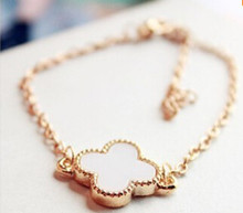 ns2 Free Shipping 2014 New Fashion Vintage Enamel Four Leaf Clover Love Heart Bracelet Jewelry 