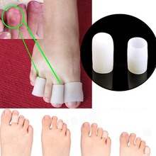 2Pairs Silicone gel Tube Toe Spreaders protect Feet Care prevent calluses corns align straighten Toe protector and Toe Separator