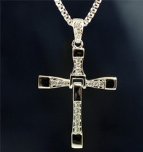 A new gift simple fashion and personality neutral male silver cross stainless steel pendant necklace