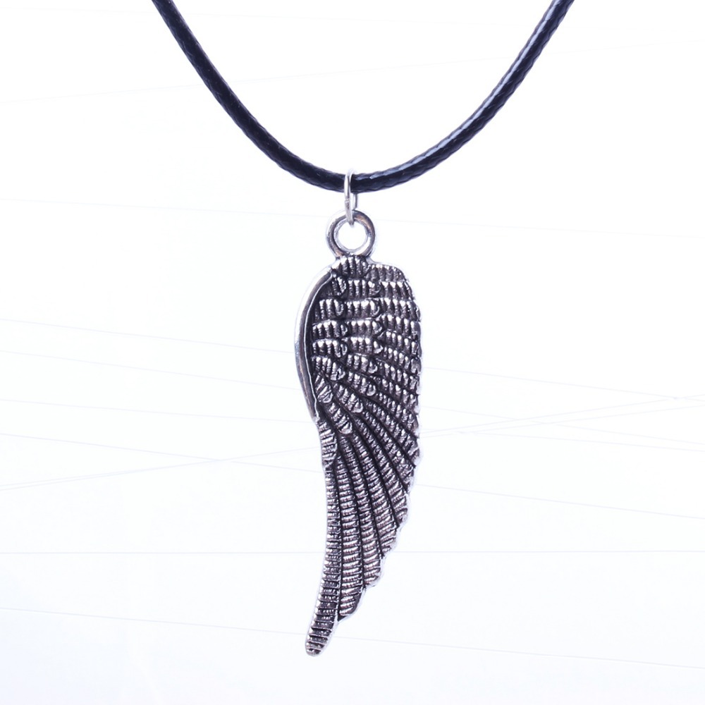 New Fashion Free Shipping Retro Black Leather Silver Plated Pendant Necklace Single Wing Carved Jewelry 