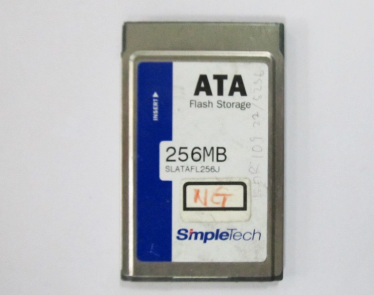 SimpleTech Digital Media PC CARD Flash Storage 68PIN 128MB