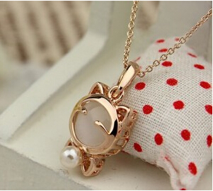 European and American fashion jewelry necklace Lucky Cat Woman sweet gift  Free Shipping