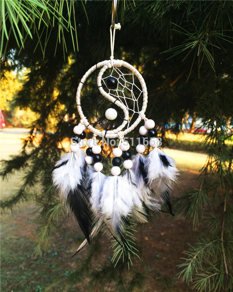 2015 New fashion jewelry Hot black and white Dreamcatcher Wind Chimes Indian Style Feather Pendant Dream