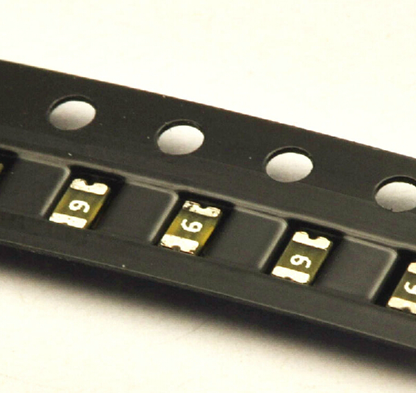 Купить 0805 smd самовосстанавливающийся предохранитель pptc psmd100 6В ...