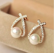 Nice shopping!! 2015 Fashion Gold Crystal Stud Earrings Brincos Perle Pendientes Bou Pearl Earrings For Woman E130