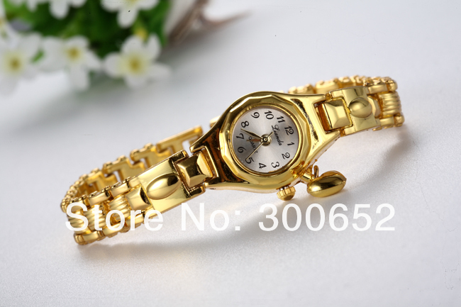 Women Lady s luxury royal gold Dial honey heart pendant stainless steel Bracelet Watch Time Quartz