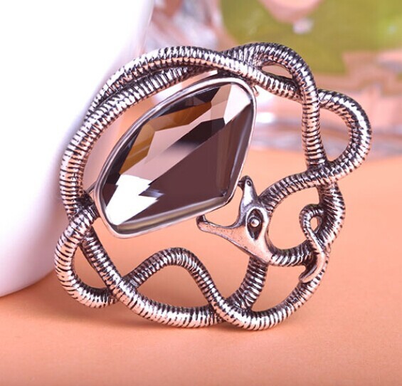 Antique Silver Retro Stylish Vintage Jewelry Snake Brooch Coroa Collar Pin Up Women Wedding Scarf Clips