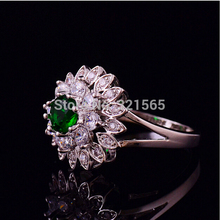 Vogue Emerald Quartz Crystal Flower Design White Gold Filled Ring Size 7 8 9 Super Value