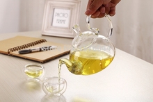 2015 hot selling 7pcs set high temperature resistant glass teapot 1pc 600ml teapot 6pcs 50ml glass