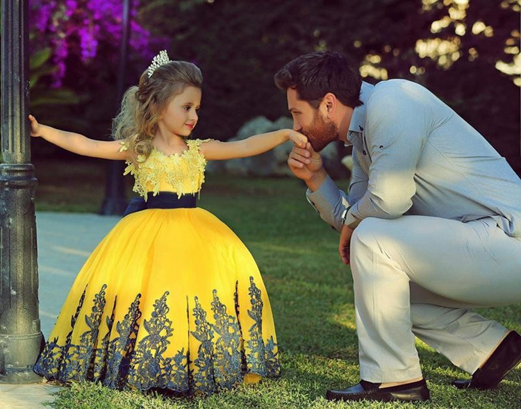 -Lace-Girls-Pageant-Dresses-2015-Cute-Yellow-First-Communion-Dresses ...