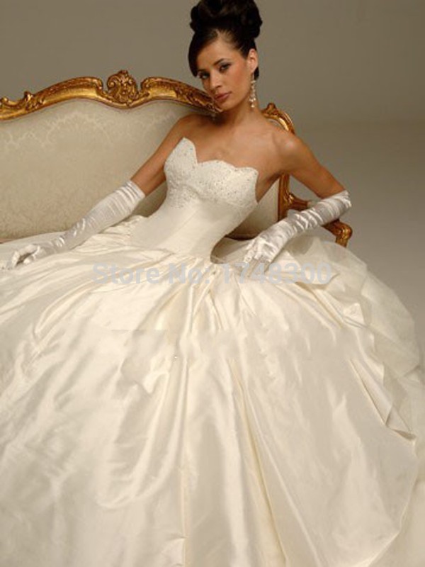 buy wholesale wedding dresses