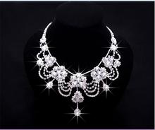  NEW Crystal Brides Act the Role ofing is Tasted Three Suits Necklace Earrings Crown Wedding