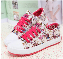 Free shipping Spring Floral canvas shoes to help low shoes Korean college students wind casual shoes