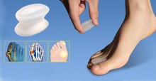1Pair Silicone Gel Toe Separator Toe Straightener Relief Hallux Valgus Pain Friction Pressure Feet Care Hot