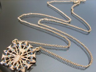 Free Shipping Hot Selling 2011 high fashion alloy necklace UK branded design rhinestone necklace bling bling