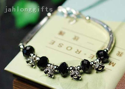 Wholesale Ladies Black Crystal Bead Bracelet Jewelry Bangle with Tibet Siver Flower Pendants 40pcs Mixed Lot Free Shipping(China (Mainland))
