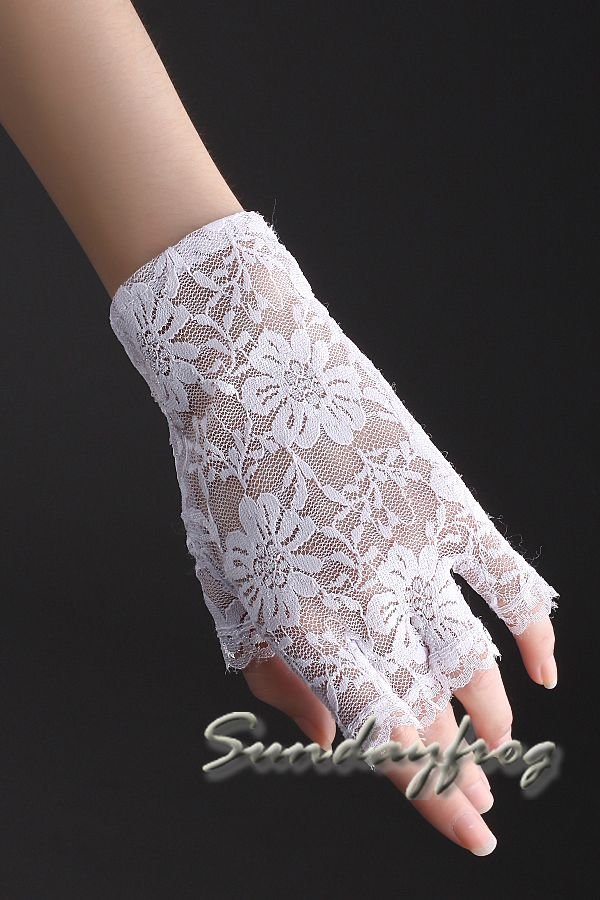Fast Free Shipping White Lace Wrist Length Wedding Special Occasion Gloves