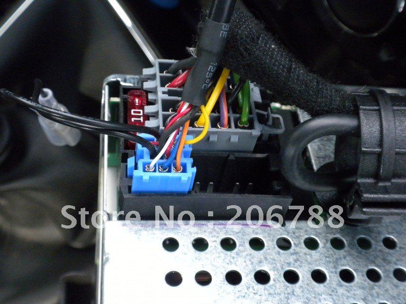 YATOUR-Fiat-MP3-USB-SD-AUX-Blaupunkt-Mini-ISO-8-pin.jpg