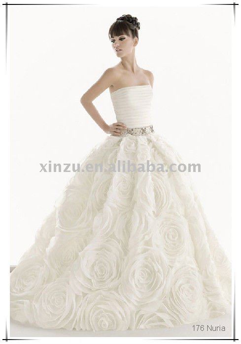 Elegant Lace Ball Gown Wedding Dresses T1149