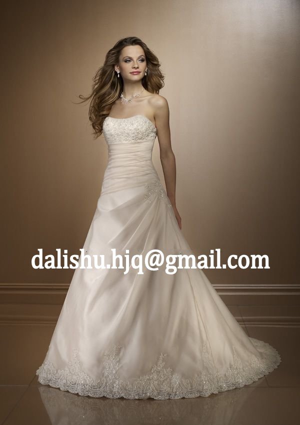 2011 Beautiful Best Price Strapless Victorian Lace Wedding Gowns