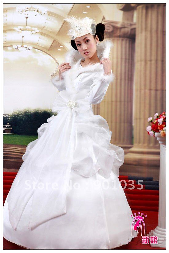 wholesale winter fur bridal wedding dress with hat MKZ 720 SIZE M Hong Kong 