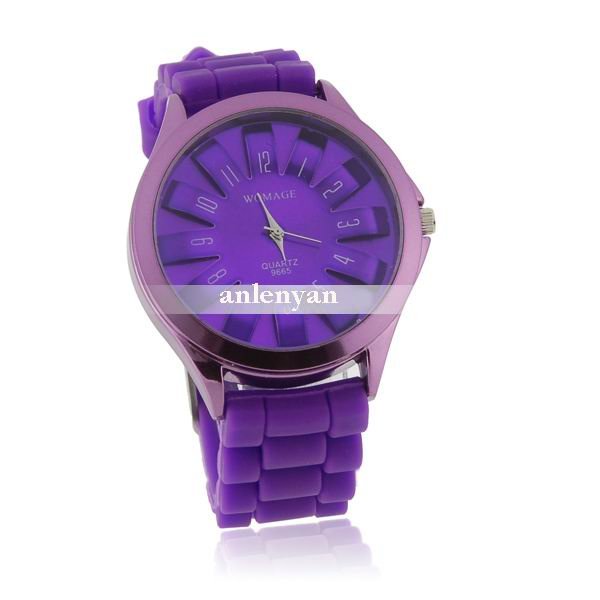 http://i01.i.aliimg.com/wsphoto/v0/505955141/Free-shipping-New-arrival-Fashion-silicone-watch-high-quality-jelly-watch-Chrysanthemum-quartz-wrist-watch-Purple.jpg