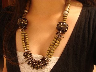ZFF 029 free shipping 5 pcs per lot wholesale retail 2012 newest fashion wood jewlery necklace