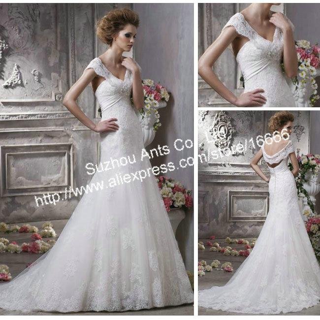 wedding dress lace and buttons backless