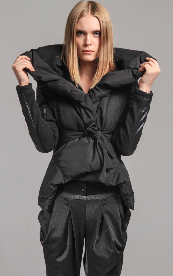 2017 Wholesale Women Winter Coats Long Down With Faux Fur Collar