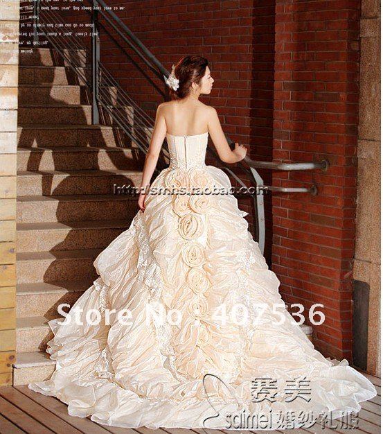 2012 New Style Nine Rose Royal Strapless Wedding dresses Cathedral length 