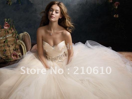 Tulle ball gown Strapless sweetheart neck chapel train Lazaro Bridal Gowns