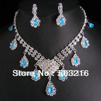 i01.i.aliimg.com/wsphoto/v0/542422015_1/High-Quality-Hot-Selling-Promotion-Indian-Bridal-Jewelry-Set-Mix-Color-Free-Shipping.jpg