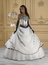 Free Shipping Hot sell Fashion Strapless A-line Embroidery Beaded Organza Quinceanera Dresses #0142
